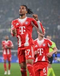 乐鱼-本赛季欧冠边锋评分榜：奥利塞居首，亚马尔次席，迪亚斯第三